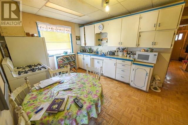 1008 3rd Avenue, House detached with 3 bedrooms, 1 bathrooms and 4 parking in Beaverlodge AB | Image 23