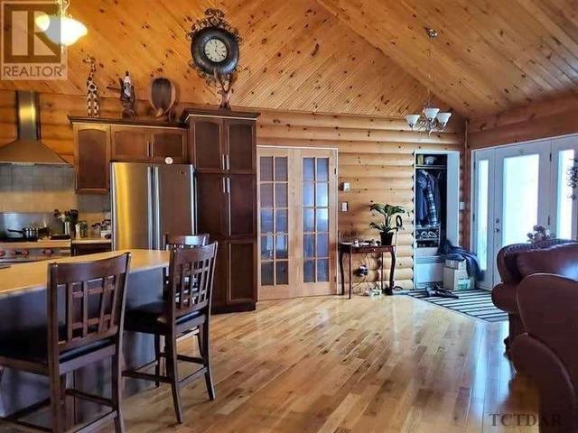 446 Dora Lake Rd, House detached with 3 bedrooms, 2 bathrooms and 10 parking in Cochrane ON | Image 16