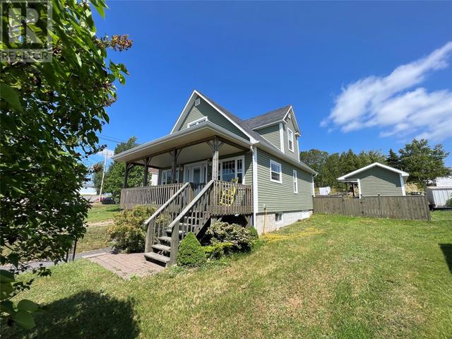 7 Mill Road, House detached with 2 bedrooms, 2 bathrooms and null parking in Botwood NL | Image 2