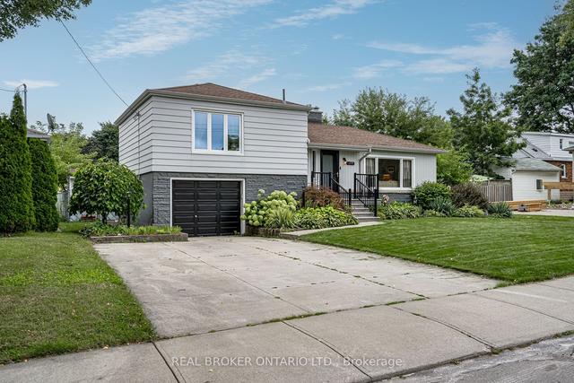 177 West 24th St, House detached with 3 bedrooms, 2 bathrooms and 3 parking in Hamilton ON | Image 1
