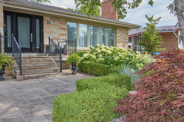 50 Toynbee Tr, House detached with 4 bedrooms, 2 bathrooms and 6 parking in Toronto ON | Image 33