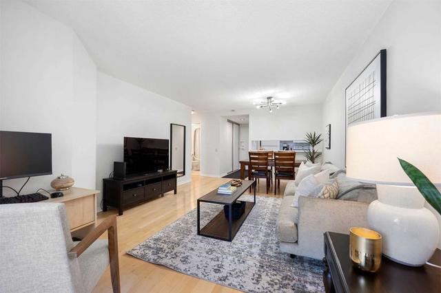 203 - 7 Bishop Ave, Condo with 1 bedrooms, 1 bathrooms and 1 parking in Toronto ON | Image 2