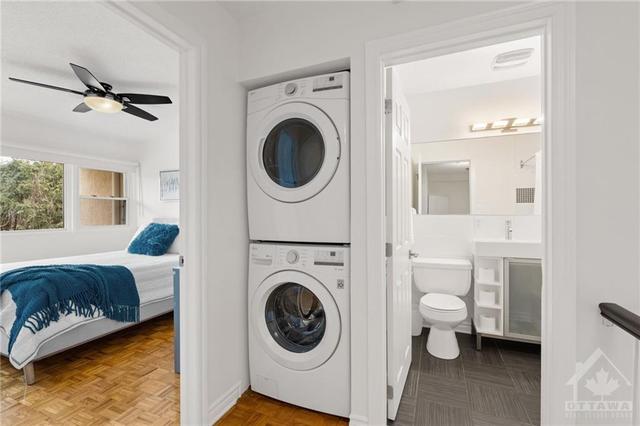 2nd level hallway showing Principle bedroom/bath/laundry | Image 22