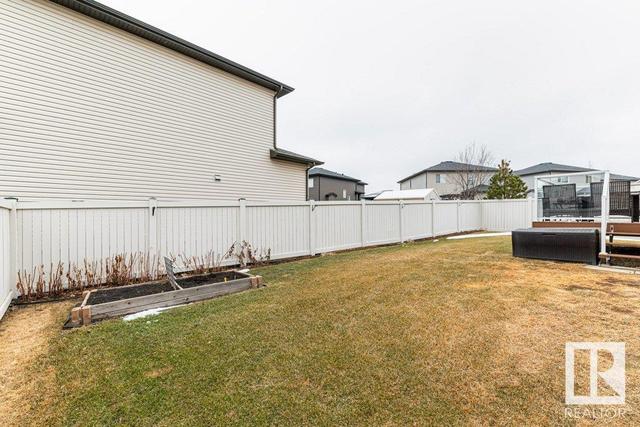 9408 84 Av, House detached with 4 bedrooms, 3 bathrooms and null parking in Morinville AB | Image 53