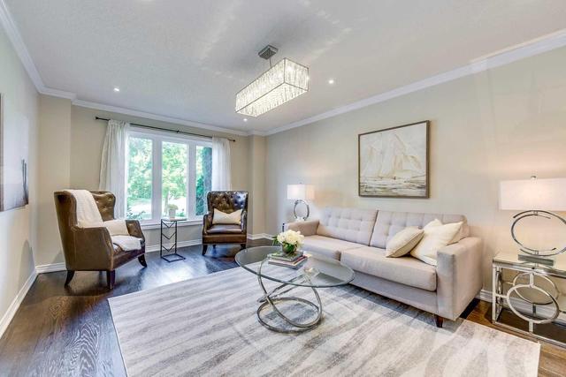 1206 Kings College Dr, House detached with 5 bedrooms, 4 bathrooms and 2 parking in Oakville ON | Image 3