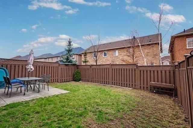 7 Adventure Cres, House semidetached with 3 bedrooms, 3 bathrooms and 2 parking in Vaughan ON | Image 16