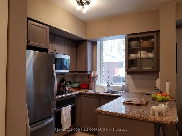 1004 - 20 Collier St, Condo with 1 bedrooms, 1 bathrooms and 0 parking in Toronto ON | Image 12