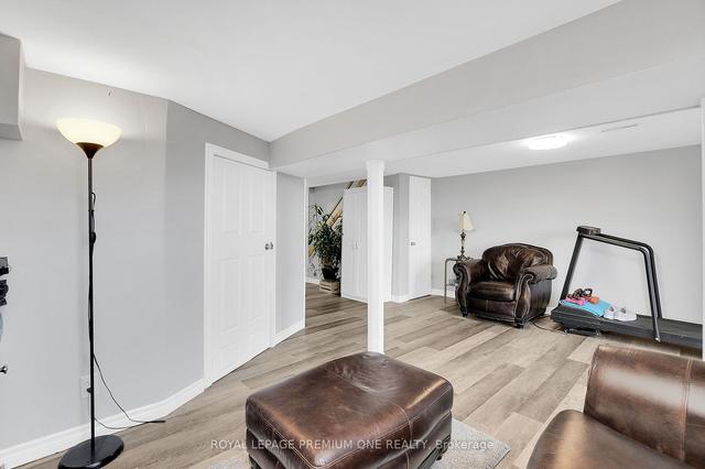 338 Britannia Ave, House attached with 3 bedrooms, 3 bathrooms and 5 parking in Bradford West Gwillimbury ON | Image 28