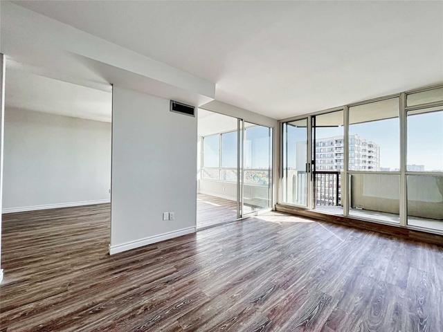 1606 - 275 Bamburgh Circ, Condo with 1 bedrooms, 2 bathrooms and 2 parking in Toronto ON | Image 3