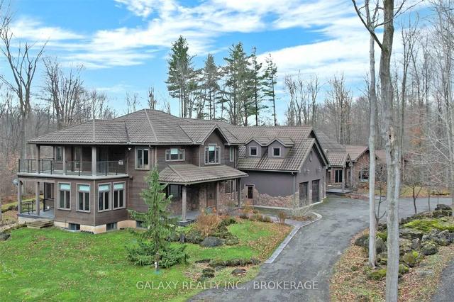 7651 Milburough Line, House detached with 9 bedrooms, 11 bathrooms and 24 parking in Milton ON | Image 1