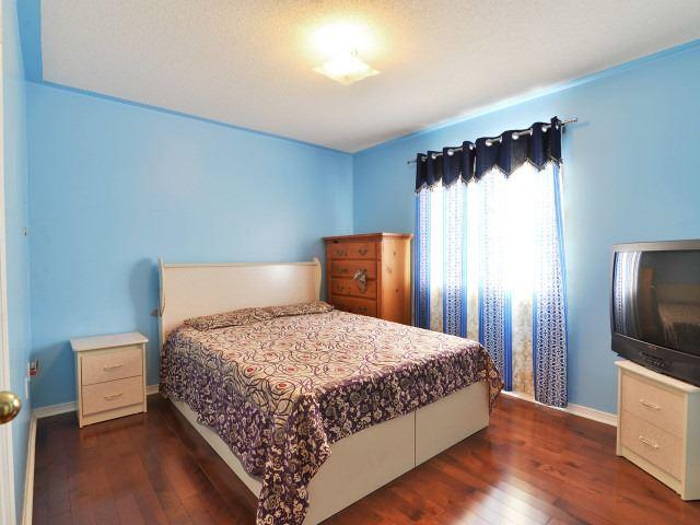 83 Mainard Cres, House detached with 4 bedrooms, 4 bathrooms and 4 parking in Brampton ON | Image 14