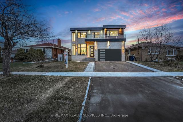 5 Baskerville Cres, House detached with 5 bedrooms, 5 bathrooms and 6 parking in Toronto ON | Image 23
