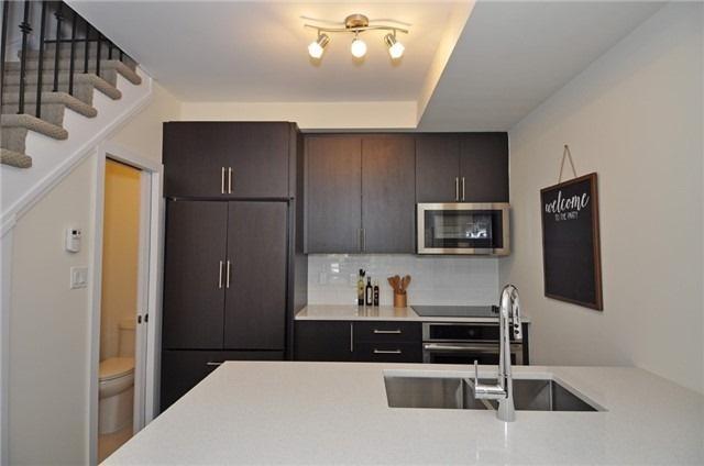 Th51 - 220 Brandon Ave, House attached with 3 bedrooms, 3 bathrooms and null parking in Toronto ON | Image 6