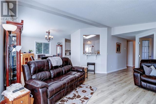 358 Aspen Way, House other with 2 bedrooms, 2 bathrooms and 2 parking in Nanaimo BC | Image 13
