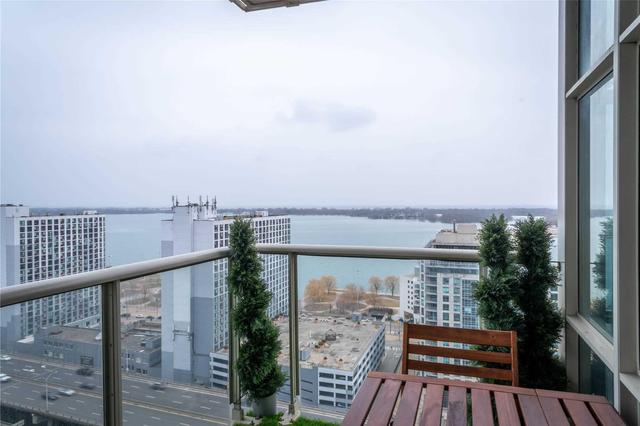 2509 - 35 Mariner Terr, Condo with 2 bedrooms, 2 bathrooms and 1 parking in Toronto ON | Image 10