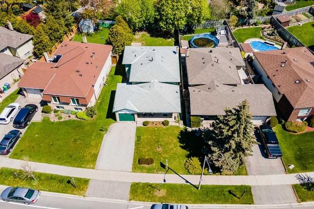 2667 Council Ring Rd, House detached with 4 bedrooms, 3 bathrooms and 3 parking in Mississauga ON | Image 22