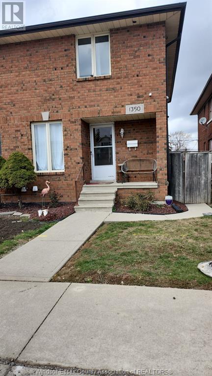1350 Giles Boulevard, House semidetached with 3 bedrooms, 2 bathrooms and null parking in Windsor ON | Card Image
