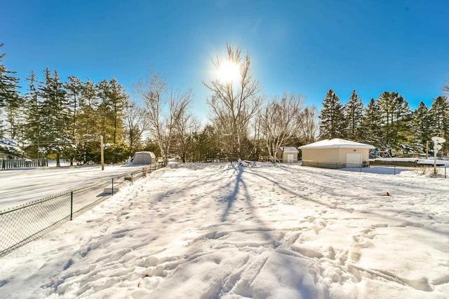 82 Jamieson Cres, House detached with 3 bedrooms, 2 bathrooms and 6 parking in Oro Medonte ON | Image 35