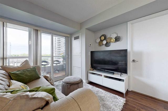 618 - 181 Village Green Sq, Condo with 2 bedrooms, 1 bathrooms and 1 parking in Toronto ON | Image 7