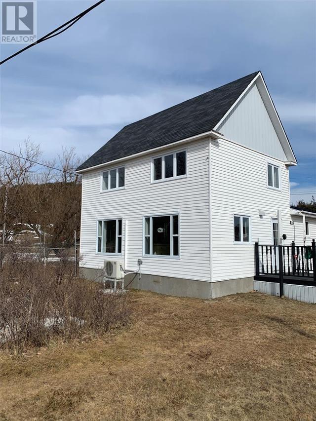 16 Parsons Lane, House detached with 2 bedrooms, 2 bathrooms and null parking in Twillingate NL | Image 1