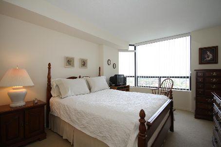 902 - 7601 Bathurst St, Condo with 1 bedrooms, 1 bathrooms and 1 parking in Vaughan ON | Image 7