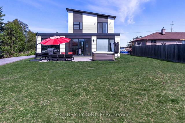 130 Black Diamond Rd, House detached with 3 bedrooms, 2 bathrooms and 10 parking in Belleville ON | Image 23