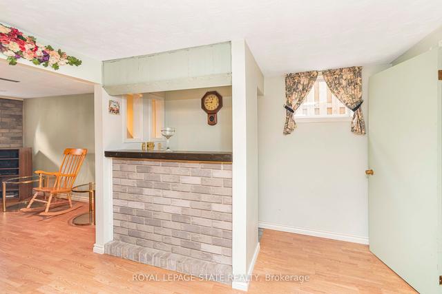 322 East 24th St, House detached with 3 bedrooms, 2 bathrooms and 2 parking in Hamilton ON | Image 21