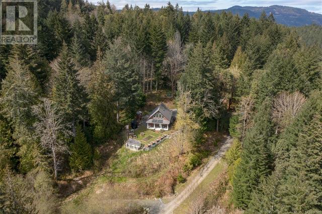 4141 Trans Canada Hwy, House detached with 2 bedrooms, 2 bathrooms and 4 parking in Juan de Fuca BC | Image 44