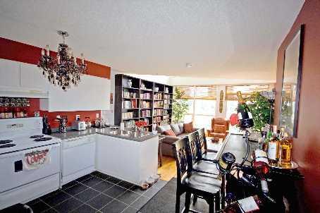 402 - 1029 King St W, Condo with 1 bedrooms, 1 bathrooms and 1 parking in Toronto ON | Image 3