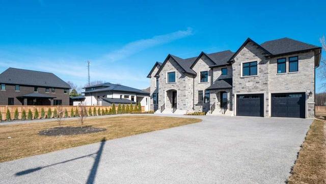 3523 Donato Dr, House detached with 6 bedrooms, 5 bathrooms and 9 parking in LaSalle ON | Image 12