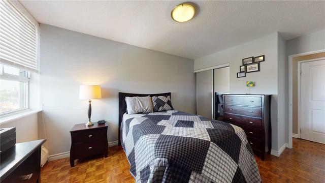 1205 - 541 Blackthorn Ave, Condo with 2 bedrooms, 1 bathrooms and 1 parking in Toronto ON | Image 4