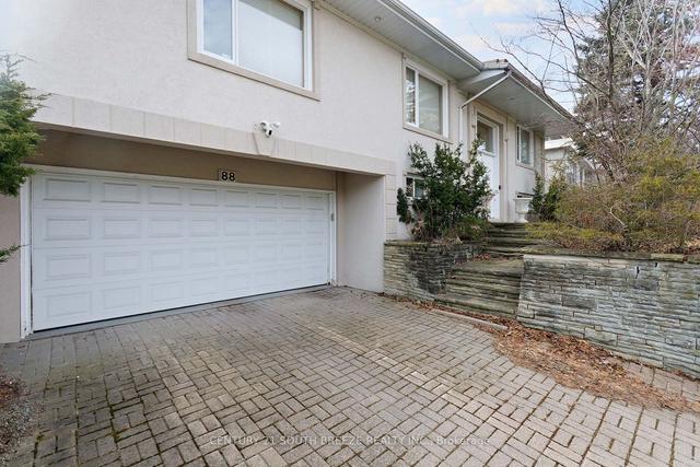 88 Bannatyne Dr, House detached with 3 bedrooms, 3 bathrooms and 6 parking in Toronto ON | Image 38