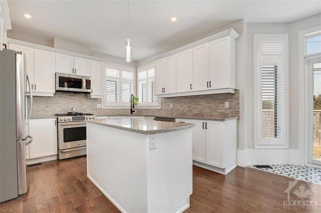 216 Trailgate Street, House detached with 7 bedrooms, 5 bathrooms and 9 parking in Ottawa ON | Image 11
