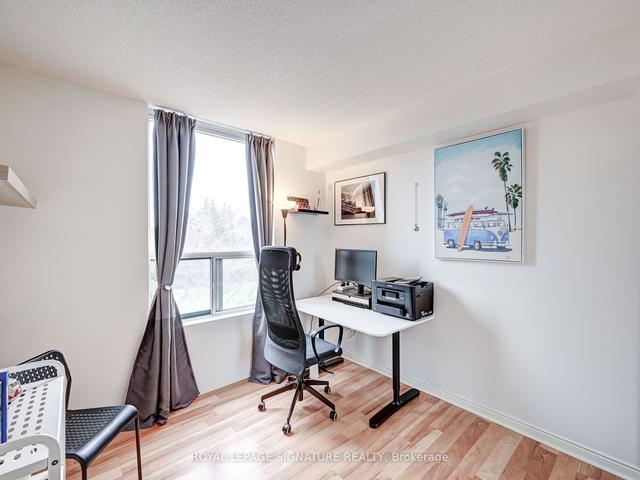209 - 135 Hillcrest Ave, Condo with 2 bedrooms, 1 bathrooms and 1 parking in Mississauga ON | Image 20