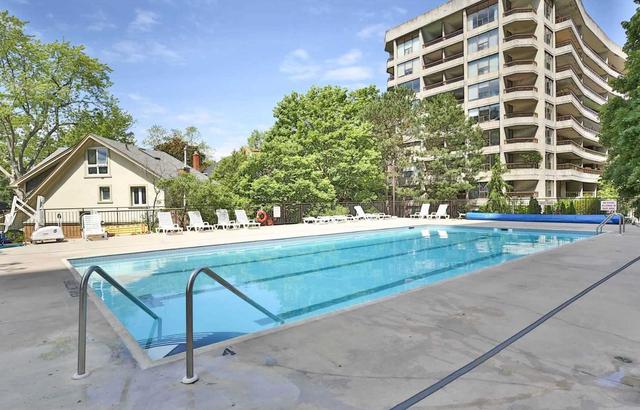 709 - 100 Quebec Ave, Condo with 2 bedrooms, 2 bathrooms and 1 parking in Toronto ON | Image 3