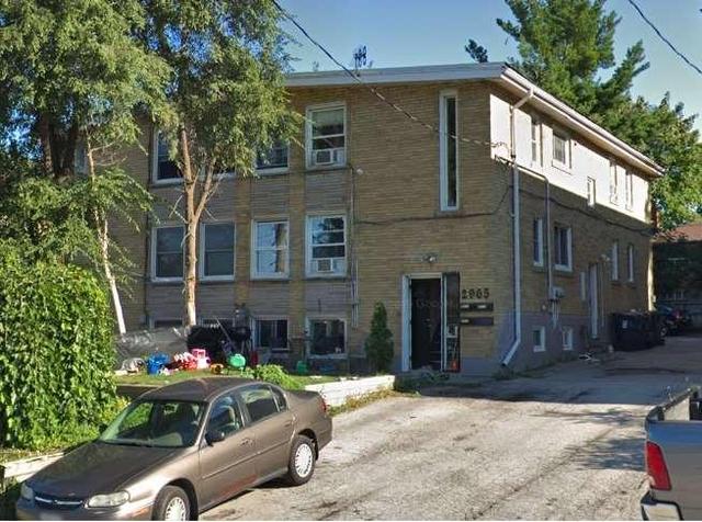 2965 Lawrence Ave, House detached with 6 bedrooms, 3 bathrooms and 4 parking in Toronto ON | Image 1