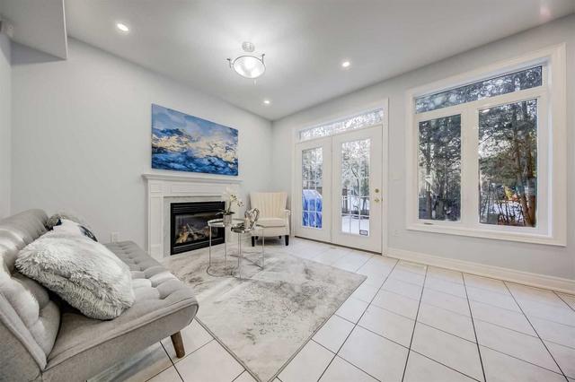 18 Preakness Dr, House semidetached with 4 bedrooms, 4 bathrooms and 2 parking in Toronto ON | Image 5