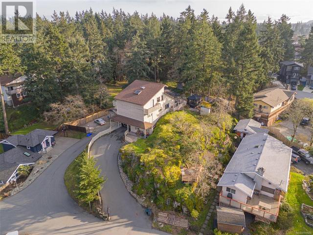 2520 Duncan Lane, House detached with 5 bedrooms, 5 bathrooms and 2 parking in Langford BC | Image 60