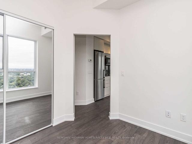 3704 - 7 Mabelle Ave, Condo with 2 bedrooms, 2 bathrooms and 1 parking in Toronto ON | Image 7
