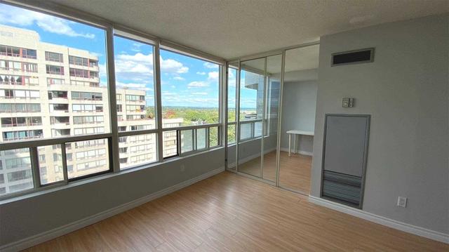 1104 - 5765 Yonge St, Condo with 2 bedrooms, 2 bathrooms and 1 parking in Toronto ON | Image 5