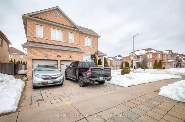 112 Ascalon Dr, House detached with 2 bedrooms, 2 bathrooms and 1 parking in Vaughan ON | Image 12