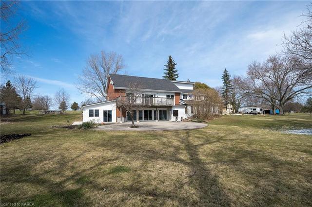 9480 County Rd 2, House detached with 4 bedrooms, 4 bathrooms and 12 parking in Greater Napanee ON | Image 34