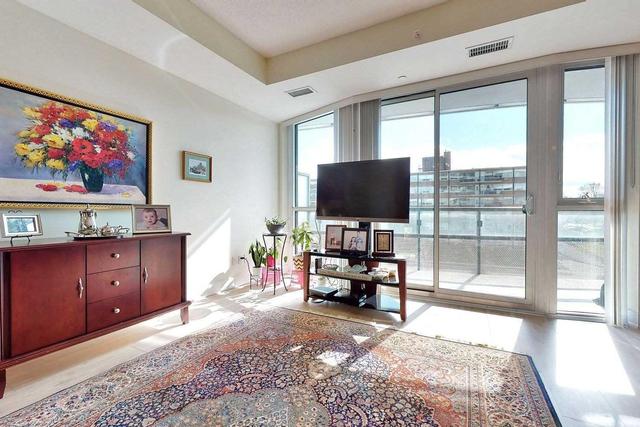 323 - 99 The Donway W, Condo with 2 bedrooms, 2 bathrooms and 1 parking in Toronto ON | Image 9