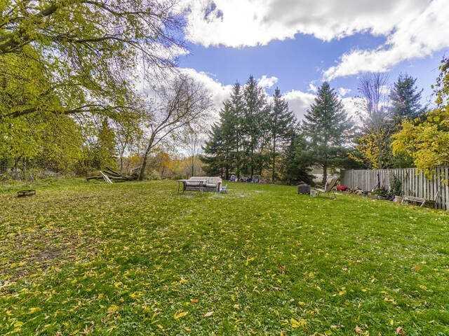882 Robson St, House attached with 2 bedrooms, 2 bathrooms and 5 parking in Oshawa ON | Image 31