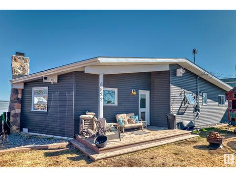 6822 50th Av, House detached with 2 bedrooms, 1 bathrooms and 4 parking in Lac Ste. Anne County AB | Card Image