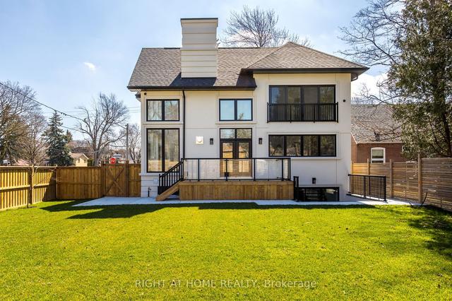 214 Shaver Ave N, House detached with 4 bedrooms, 7 bathrooms and 6 parking in Toronto ON | Image 31