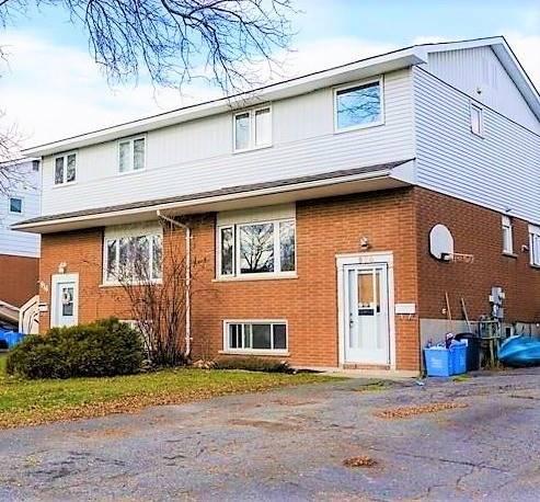 920 Woodbine Ave, House semidetached with 3 bedrooms, 2 bathrooms and 3 parking in Greater Sudbury ON | Image 1
