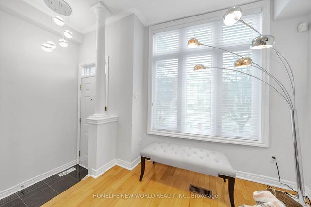66f Finch Ave W, Townhouse with 3 bedrooms, 3 bathrooms and 2 parking in Toronto ON | Image 23