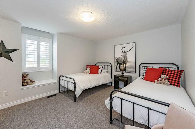 111 Ptarmigan Dr, House detached with 3 bedrooms, 3 bathrooms and 5 parking in Guelph ON | Image 24