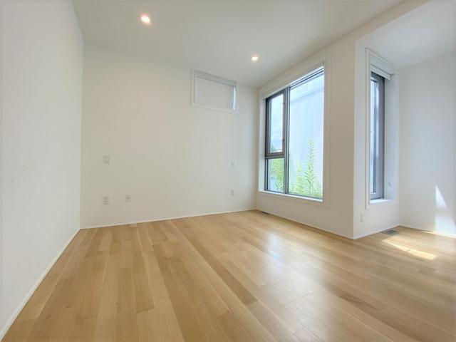 th3 - 15 Cummings St, House attached with 2 bedrooms, 2 bathrooms and 1 parking in Toronto ON | Image 5